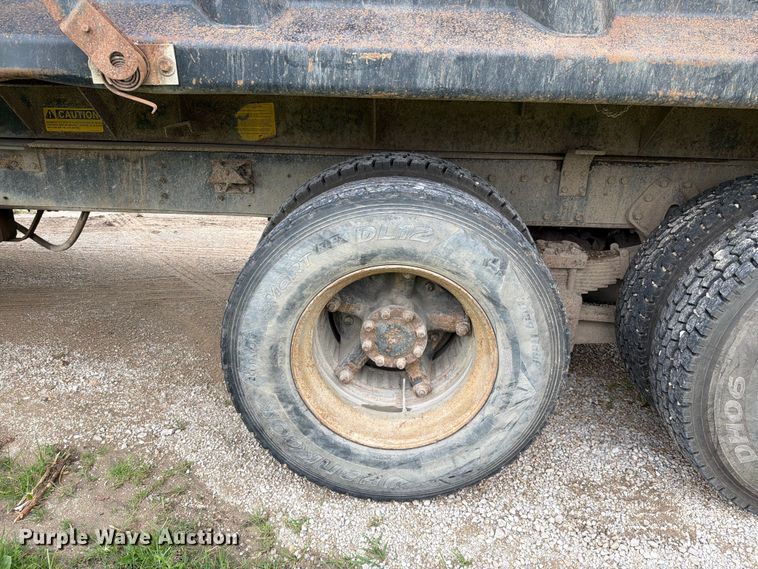 image for item FN5747 1989 Navistar F-2554 dump truck