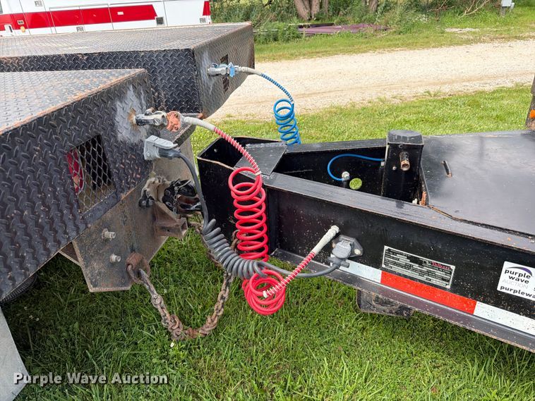 image for item FN5749 2011 Talbert AC-20 equipment trailer