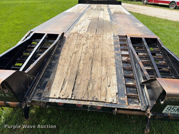image for item FN5749 2011 Talbert AC-20 equipment trailer