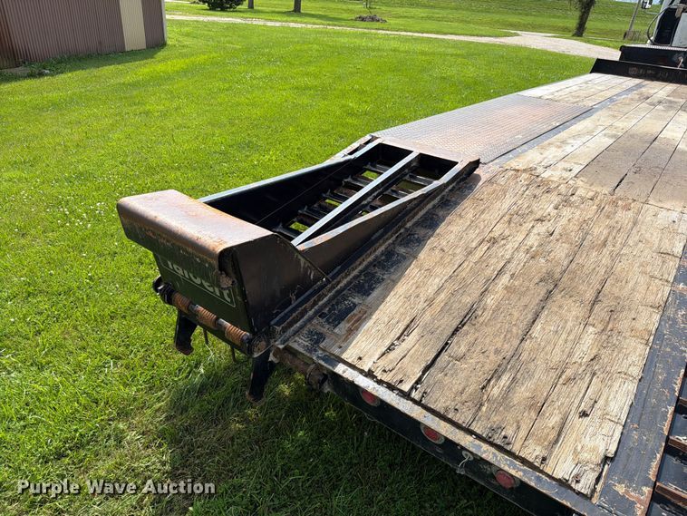 image for item FN5749 2011 Talbert AC-20 equipment trailer