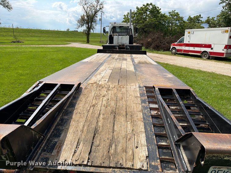 image for item FN5749 2011 Talbert AC-20 equipment trailer