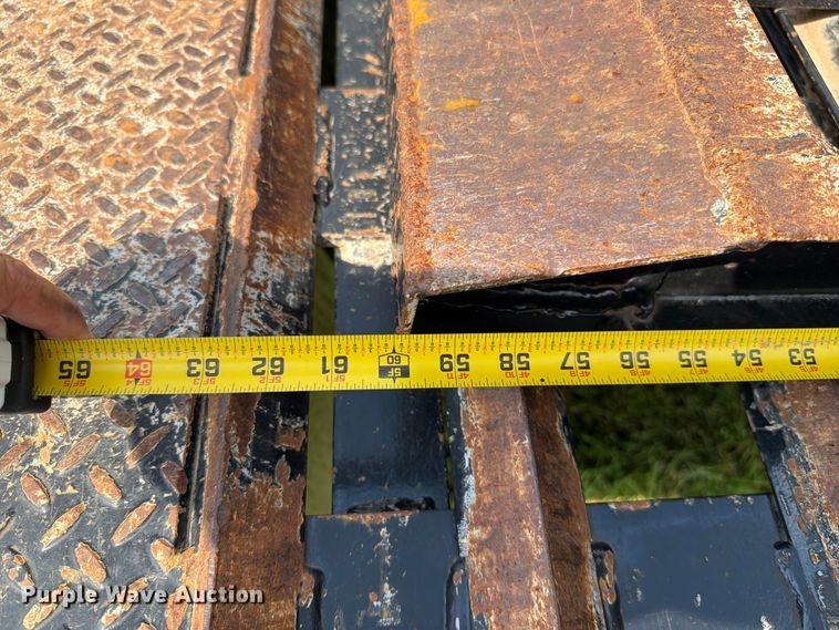 image for item FN5749 2011 Talbert AC-20 equipment trailer