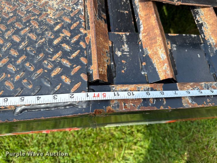 image for item FN5749 2011 Talbert AC-20 equipment trailer
