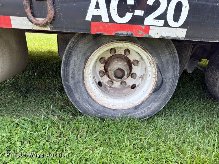 image for item FN5749 2011 Talbert AC-20 equipment trailer