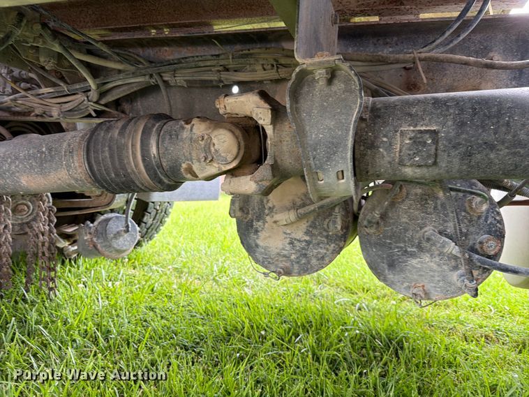 image for item FN5750 2007 International 8600 flatbed truck