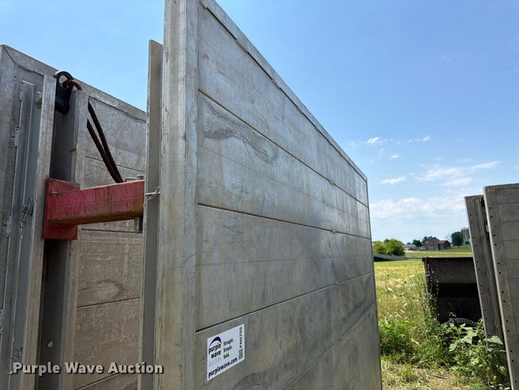 image for item FN5755 Speed Shore APS-810 trench box
