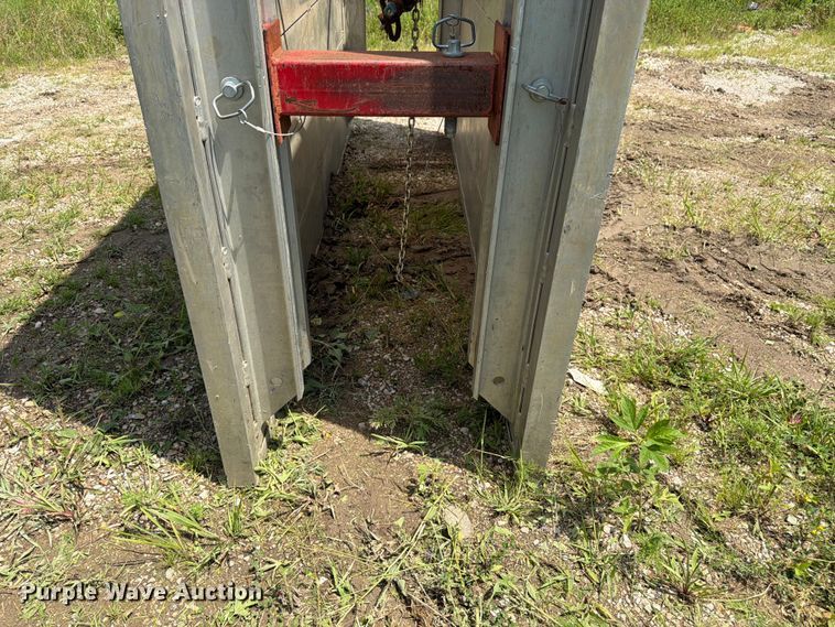 image for item FN5755 Speed Shore APS-810 trench box