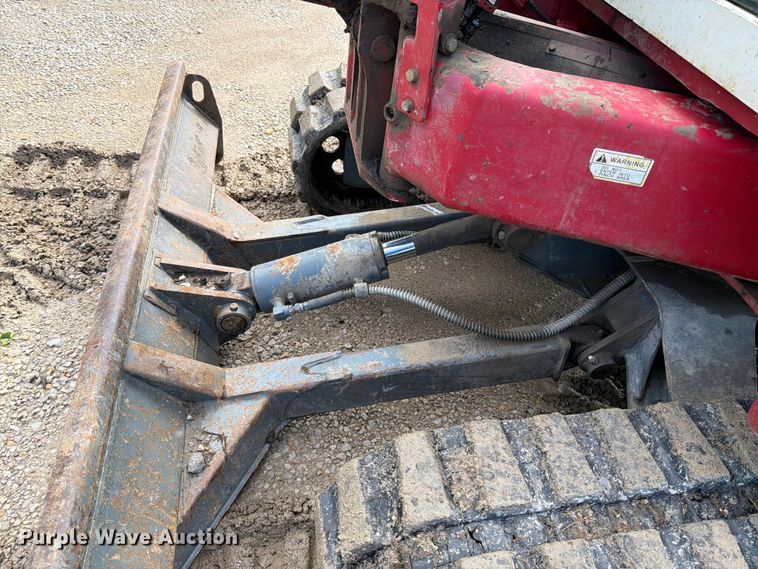 image for item FN5756 2013 Takeuchi TB138FR mini excavator