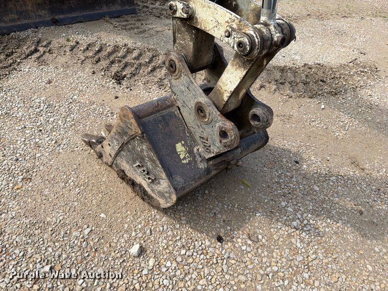 image for item FN5756 2013 Takeuchi TB138FR mini excavator