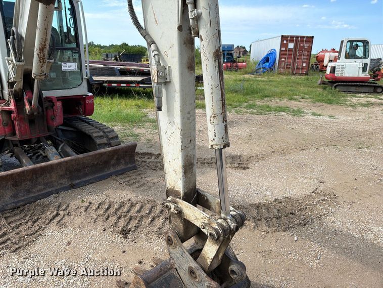 image for item FN5756 2013 Takeuchi TB138FR mini excavator