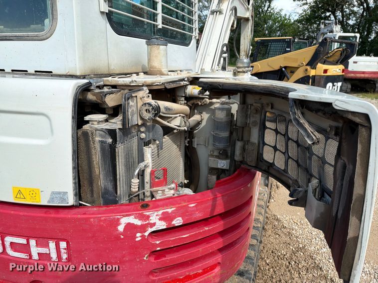image for item FN5756 2013 Takeuchi TB138FR mini excavator
