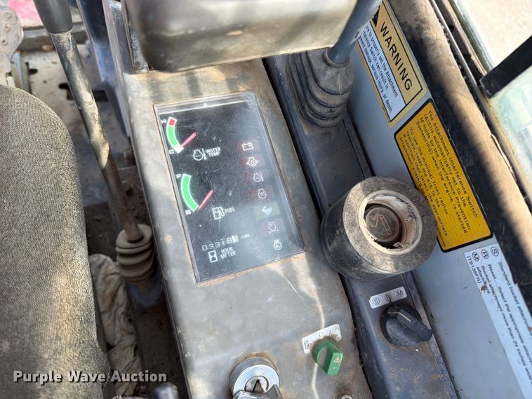 image for item FN5756 2013 Takeuchi TB138FR mini excavator