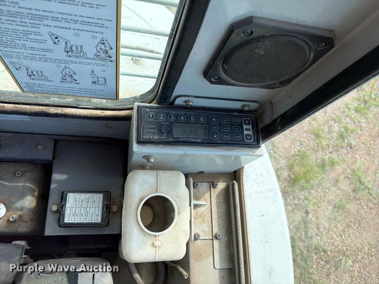 image for item FN5756 2013 Takeuchi TB138FR mini excavator