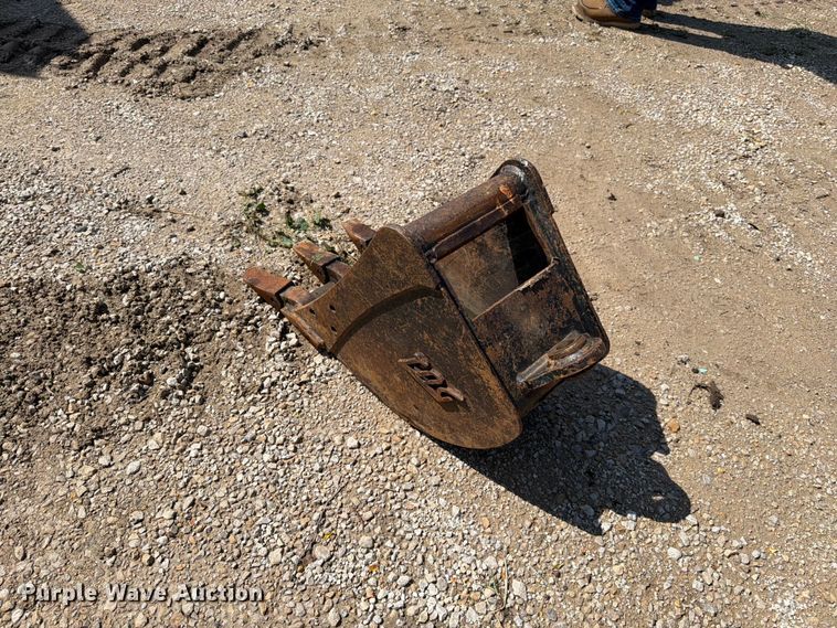 image for item FN5756 2013 Takeuchi TB138FR mini excavator