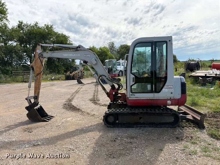 image for item FN5757 Takeuchi TB135 mini excavator