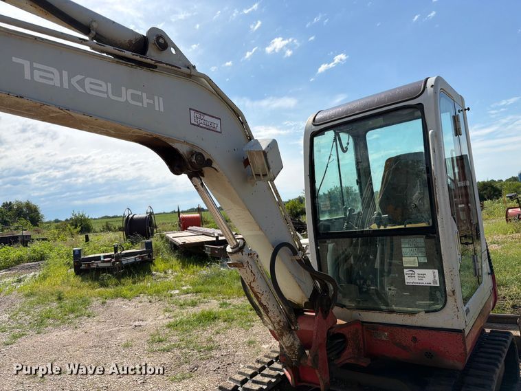 image for item FN5757 Takeuchi TB135 mini excavator