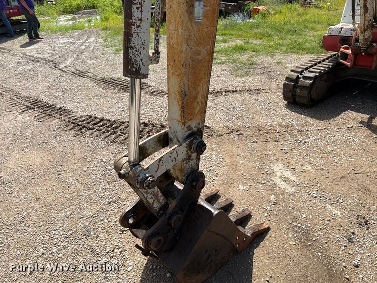 image for item FN5757 Takeuchi TB135 mini excavator