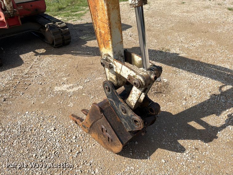 image for item FN5757 Takeuchi TB135 mini excavator