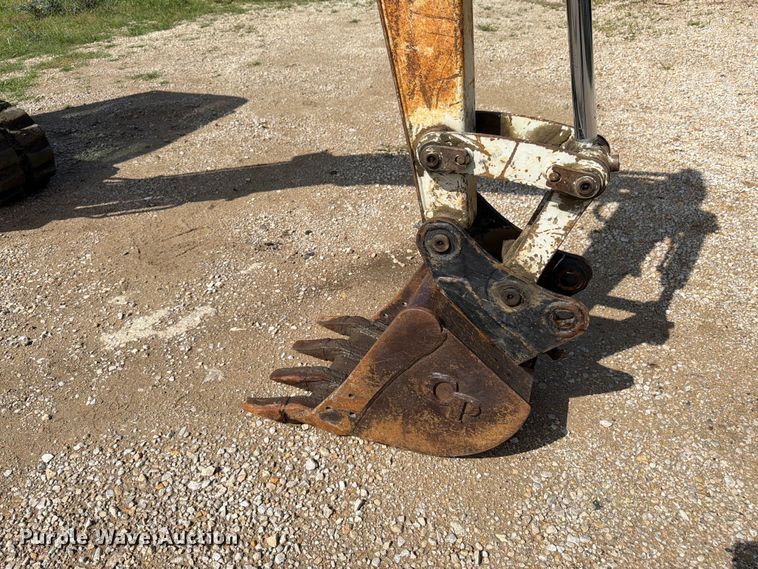 image for item FN5757 Takeuchi TB135 mini excavator