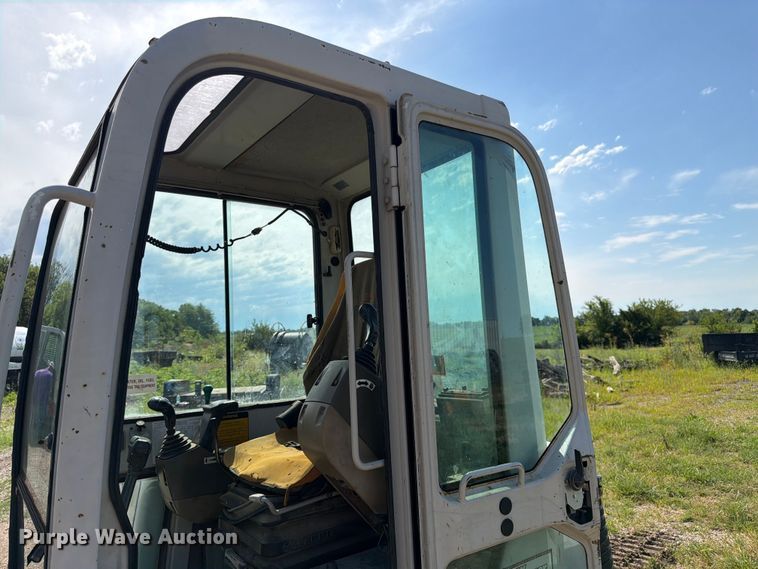 image for item FN5757 Takeuchi TB135 mini excavator