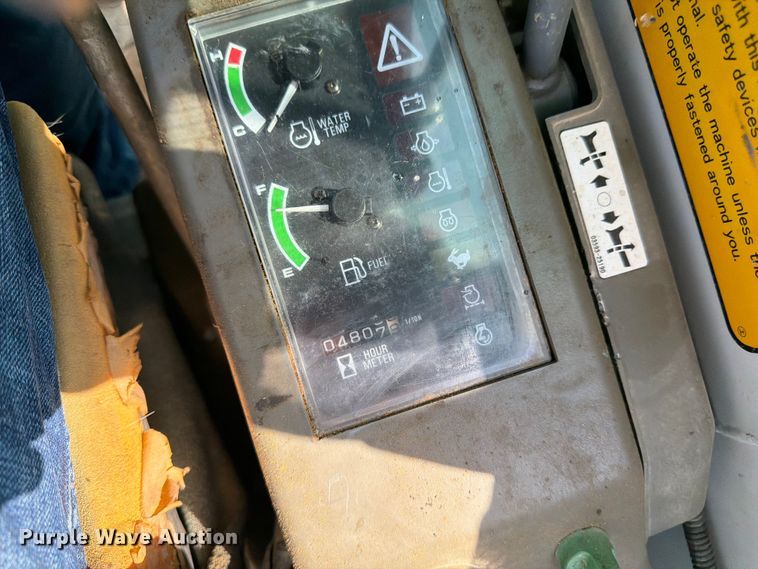image for item FN5757 Takeuchi TB135 mini excavator