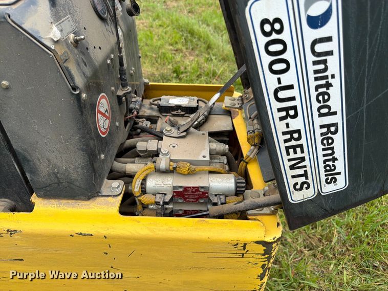 image for item FN5759 2018 Bomag BMP 8500 trench compactor