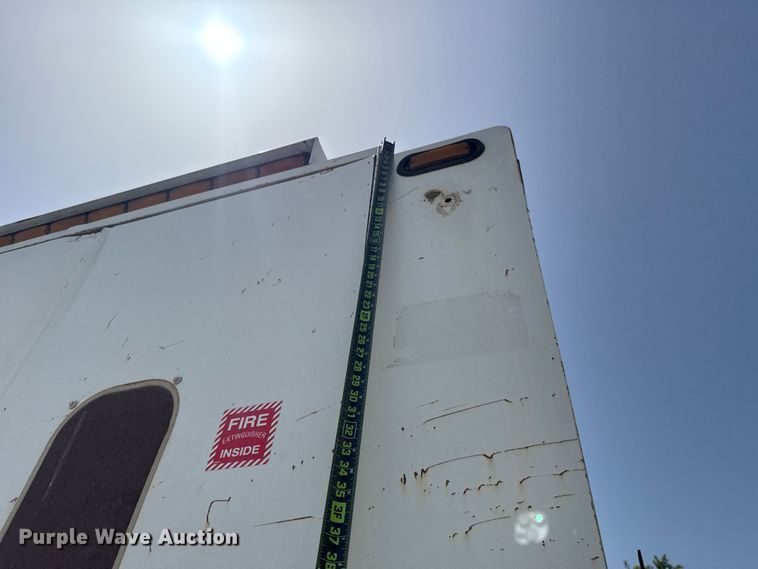 image for item FO4504 2004 International 4400 utility / service truck