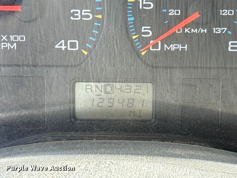 image for item FO4504 2004 International 4400 utility / service truck