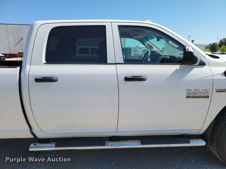 image for item FU0029 2018 RAM 3500 Crew Cab pickup truck