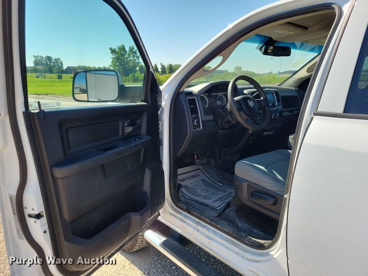 image for item FU0029 2018 RAM 3500 Crew Cab pickup truck