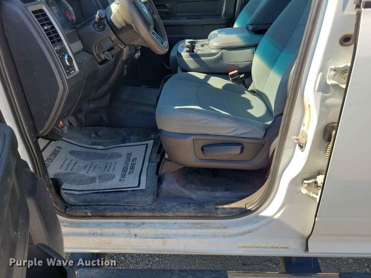 image for item FU0029 2018 RAM 3500 Crew Cab pickup truck