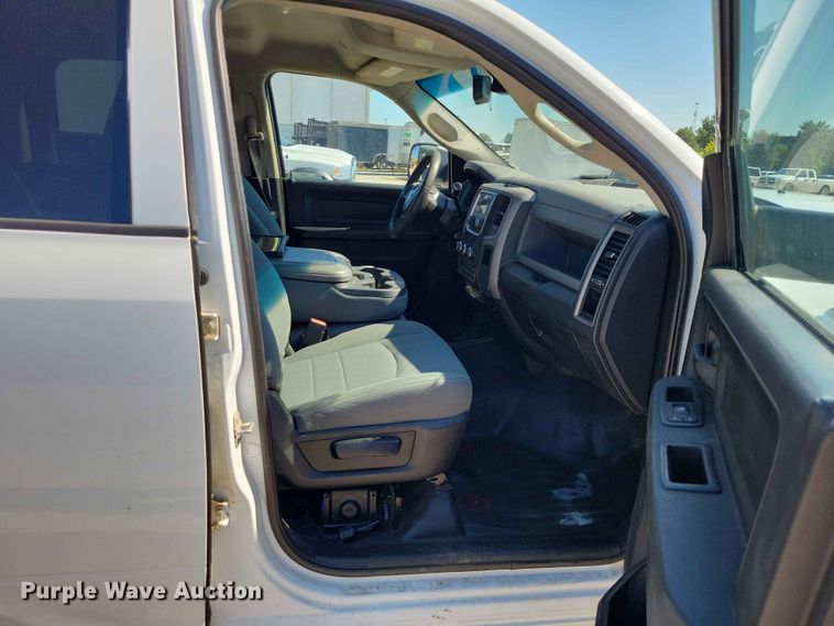 image for item FU0029 2018 RAM 3500 Crew Cab pickup truck