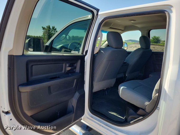 image for item FU0029 2018 RAM 3500 Crew Cab pickup truck