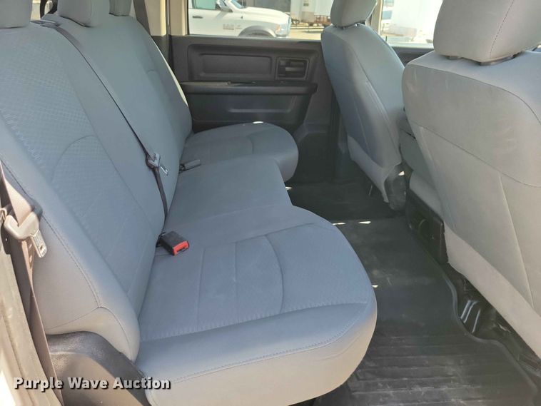 image for item FU0029 2018 RAM 3500 Crew Cab pickup truck