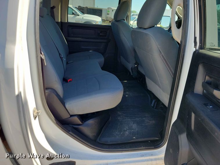image for item FU0029 2018 RAM 3500 Crew Cab pickup truck
