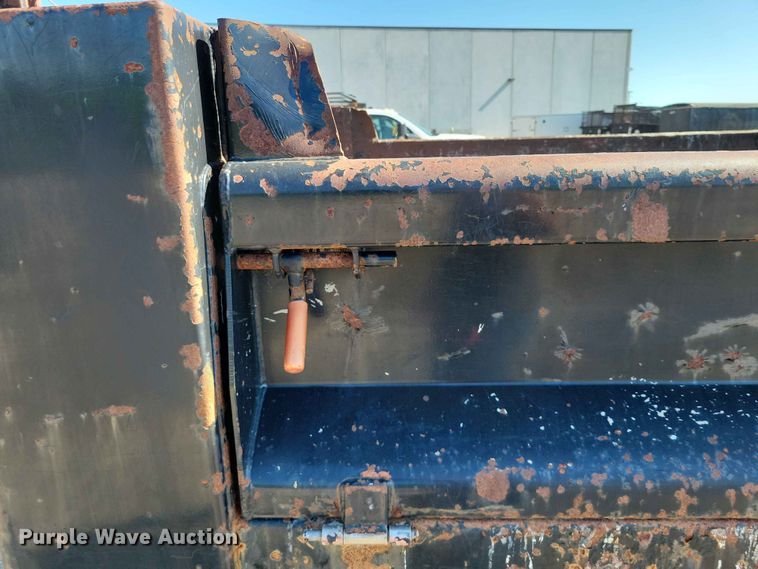 image for item FU0030 2008 Ford F350 Super Duty dump bed pickup truck