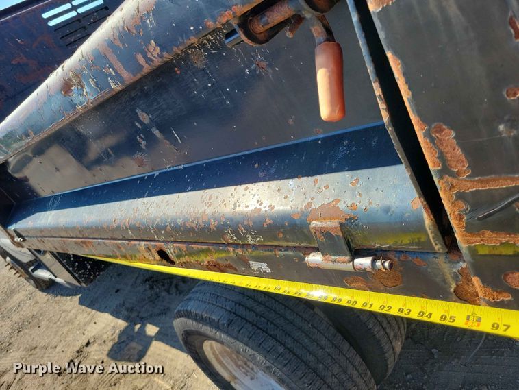 image for item FU0030 2008 Ford F350 Super Duty dump bed pickup truck