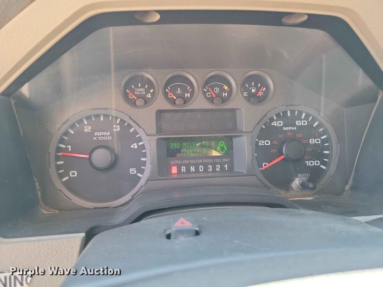 image for item FU0030 2008 Ford F350 Super Duty dump bed pickup truck