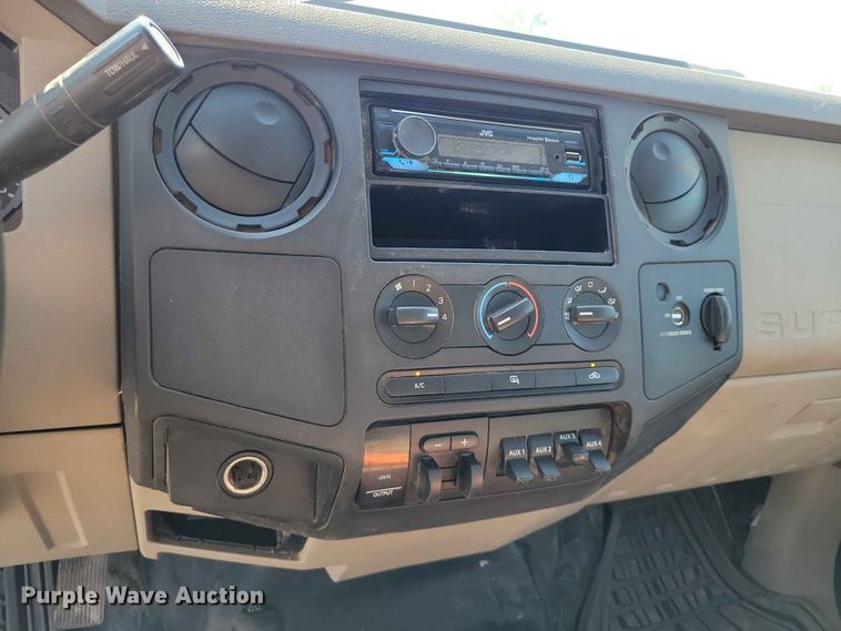 image for item FU0030 2008 Ford F350 Super Duty dump bed pickup truck
