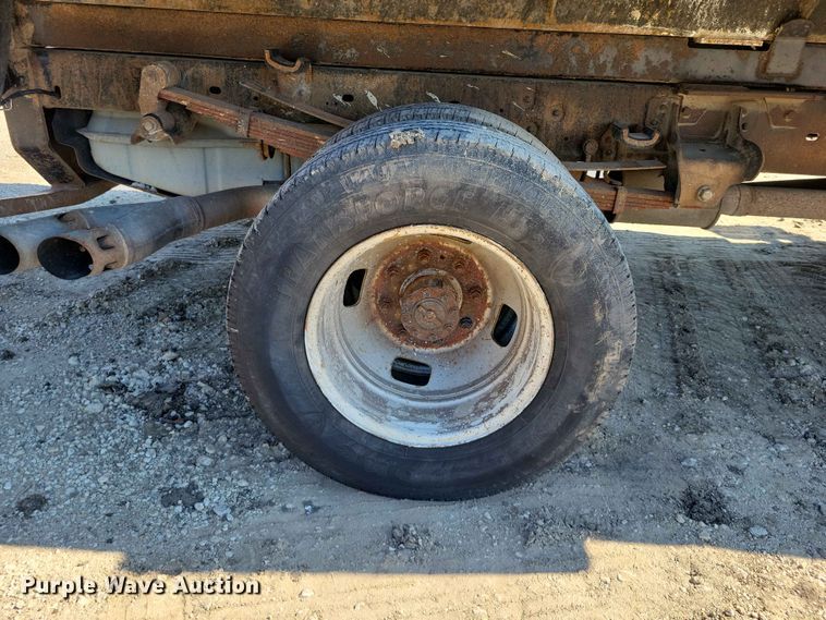 image for item FU0030 2008 Ford F350 Super Duty dump bed pickup truck