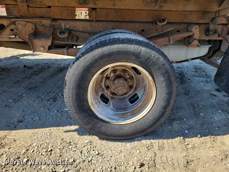 image for item FU0030 2008 Ford F350 Super Duty dump bed pickup truck