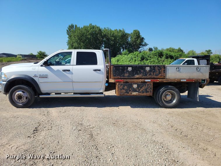 image for item FU0031 2018 Ram 5500 Crew Cab flatbed truck
