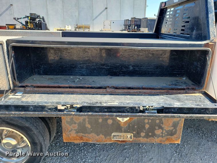 image for item FU0031 2018 Ram 5500 Crew Cab flatbed truck