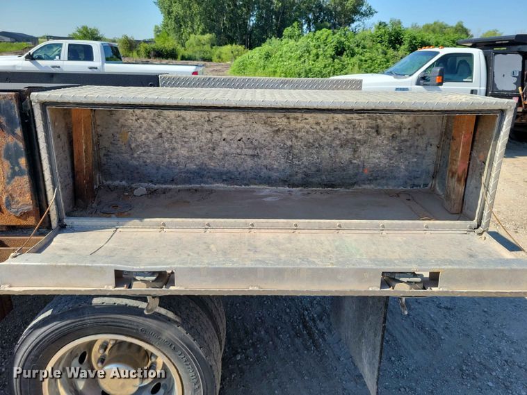 image for item FU0031 2018 Ram 5500 Crew Cab flatbed truck