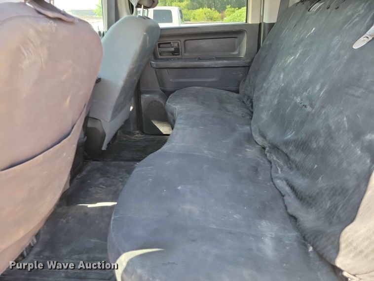image for item FU0031 2018 Ram 5500 Crew Cab flatbed truck