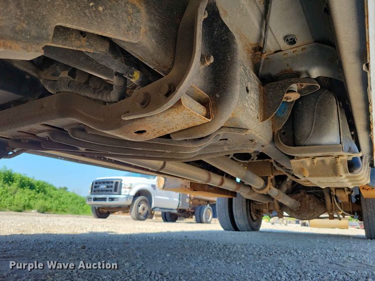 image for item FU0031 2018 Ram 5500 Crew Cab flatbed truck