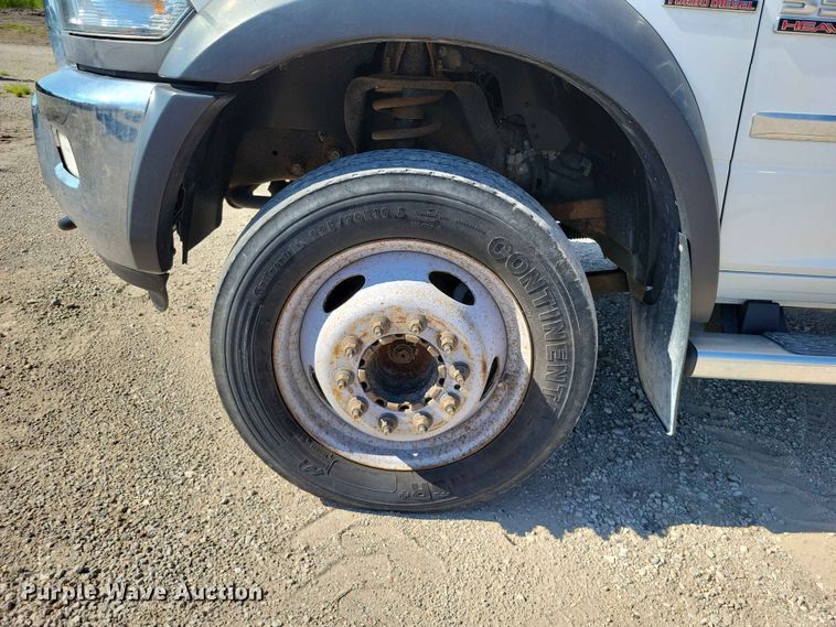 image for item FU0031 2018 Ram 5500 Crew Cab flatbed truck