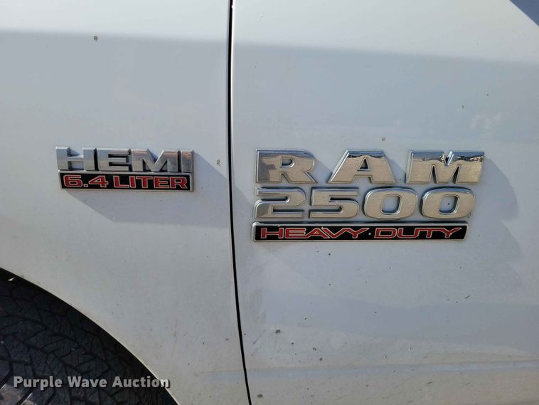 image for item FU0032 2018 RAM 2500 Crew Cab flatbed pickup truck