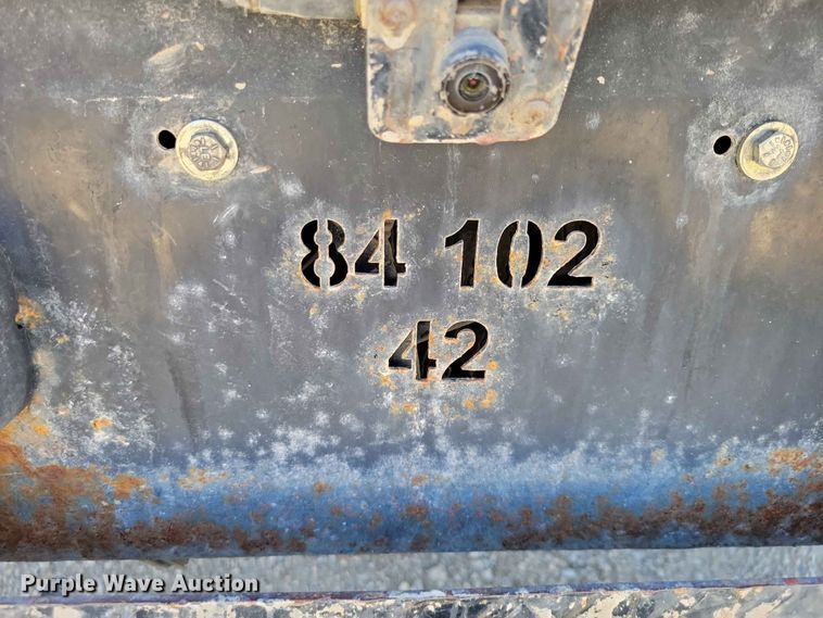 image for item FU0032 2018 RAM 2500 Crew Cab flatbed pickup truck
