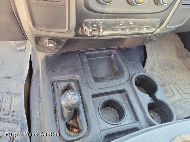 image for item FU0032 2018 RAM 2500 Crew Cab flatbed pickup truck